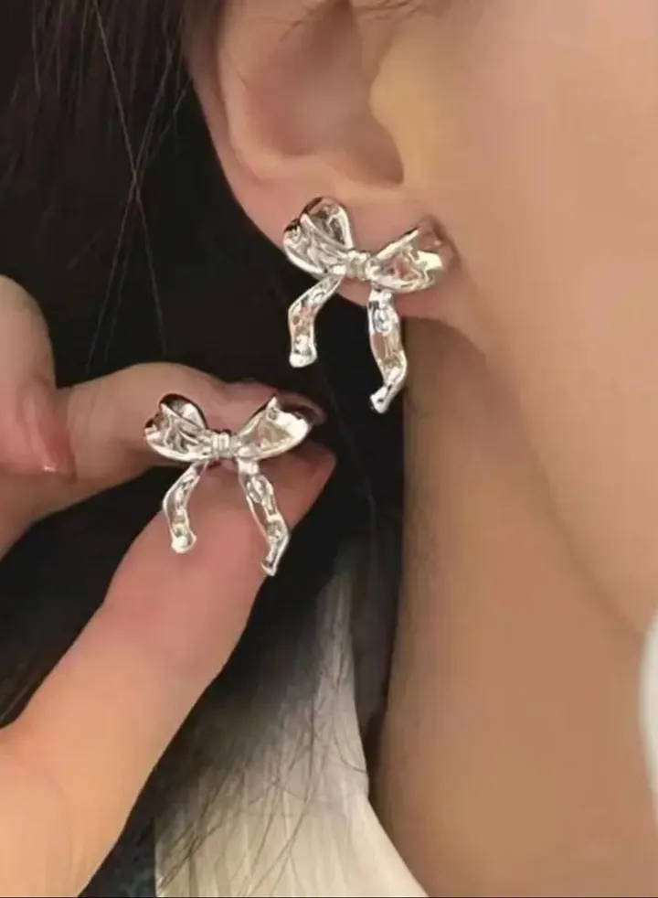 Stylish Silver Plated Bow Earrings For Women