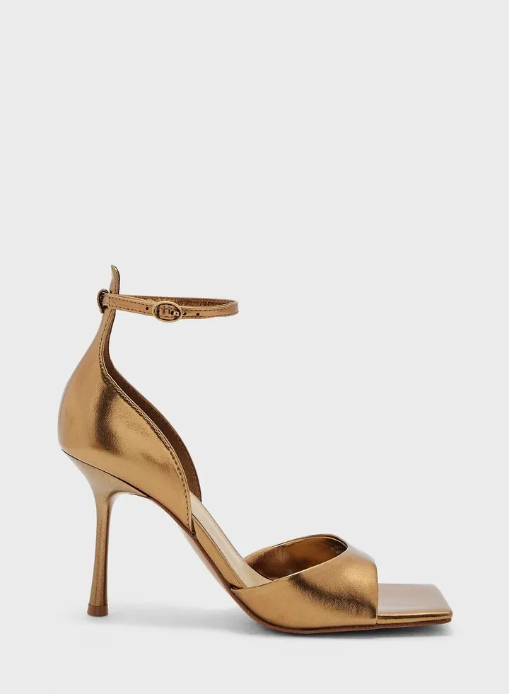 Bonet Sandals