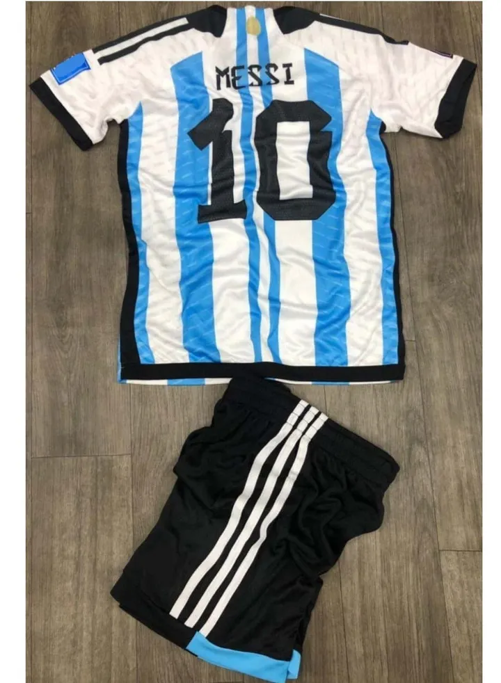 Imported football kit for children, T-shirt and shorts