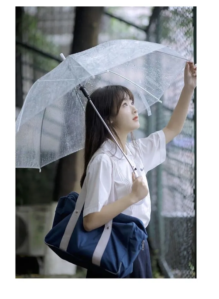 Semi-automatic transparent umbrella
