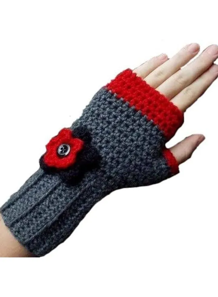 Women's fingerless wool gloves
