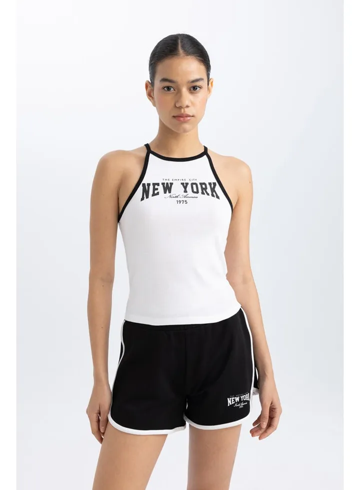 Woman Crew Neck Sleeveless Knitted Crop Top