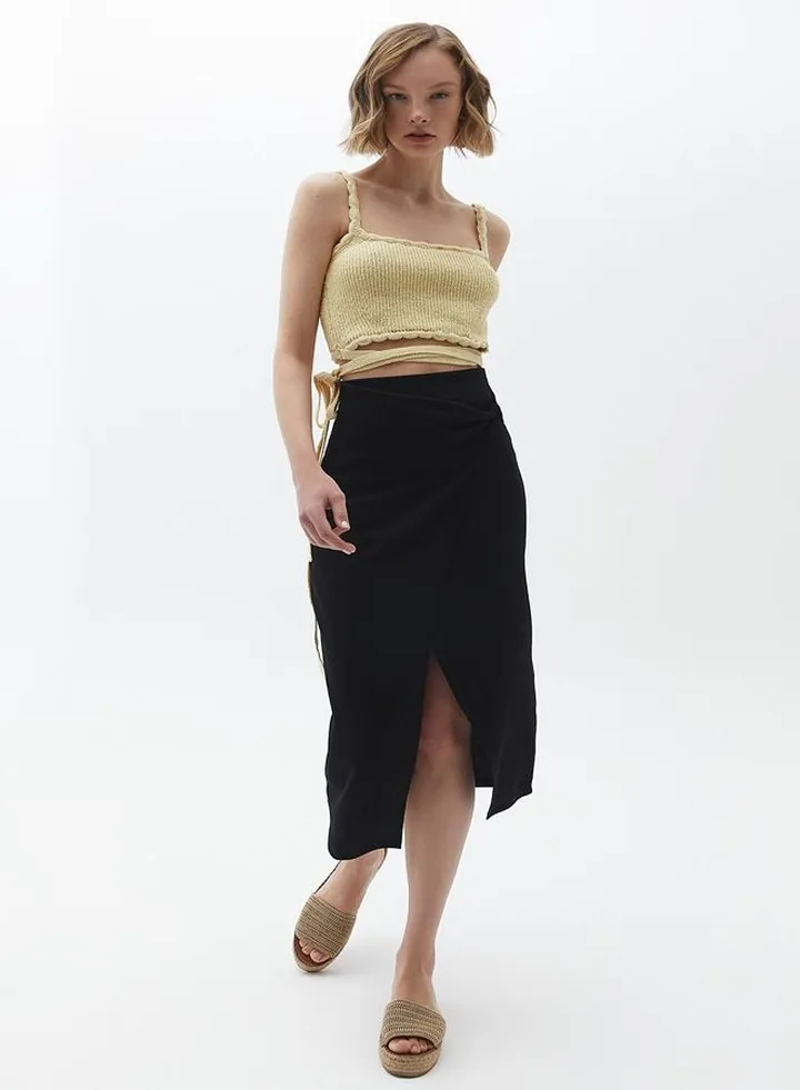 Women Black Mid Rise Regular Skirt Black
