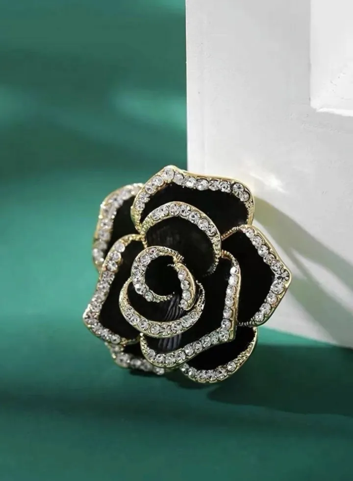 Elegant Rhinestone Flower Brooch For Women