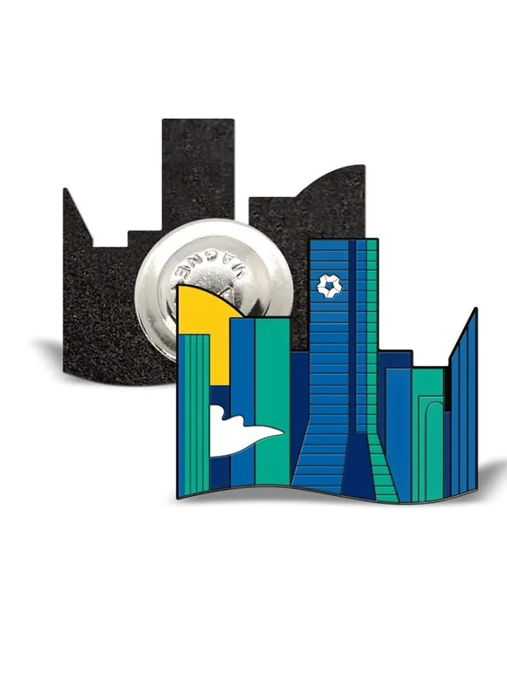 Saudi 92 National Day Brooch With NEOM (The Line) Design