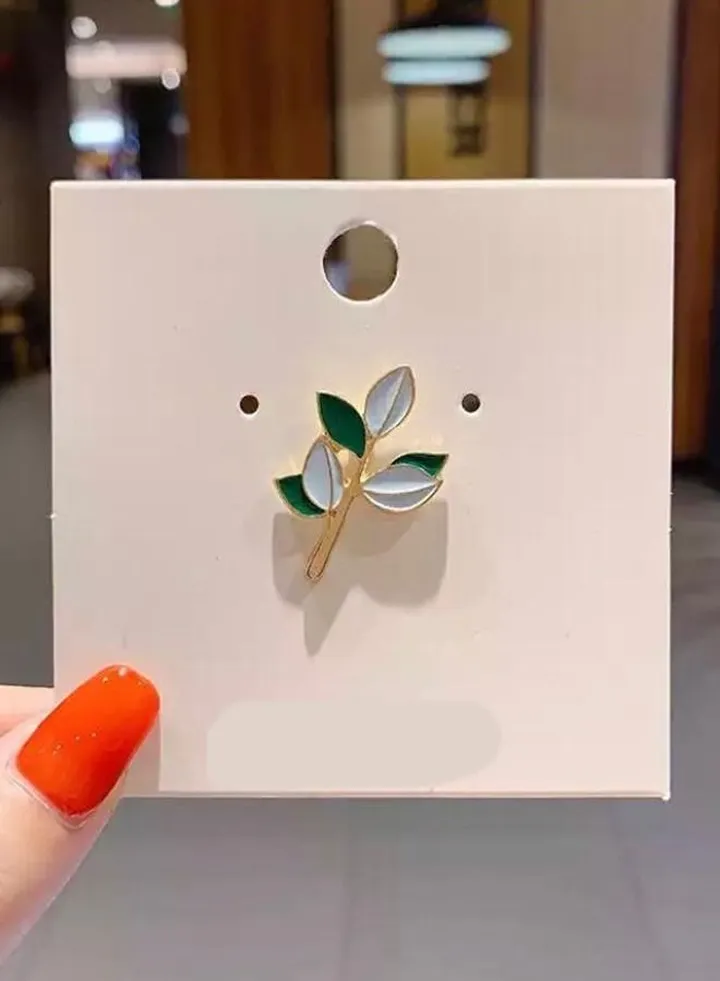 Casual Leaf Brooch
