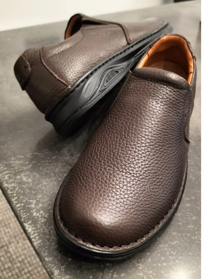Hand Made shoes with comfort rubber sole and Medical Brush