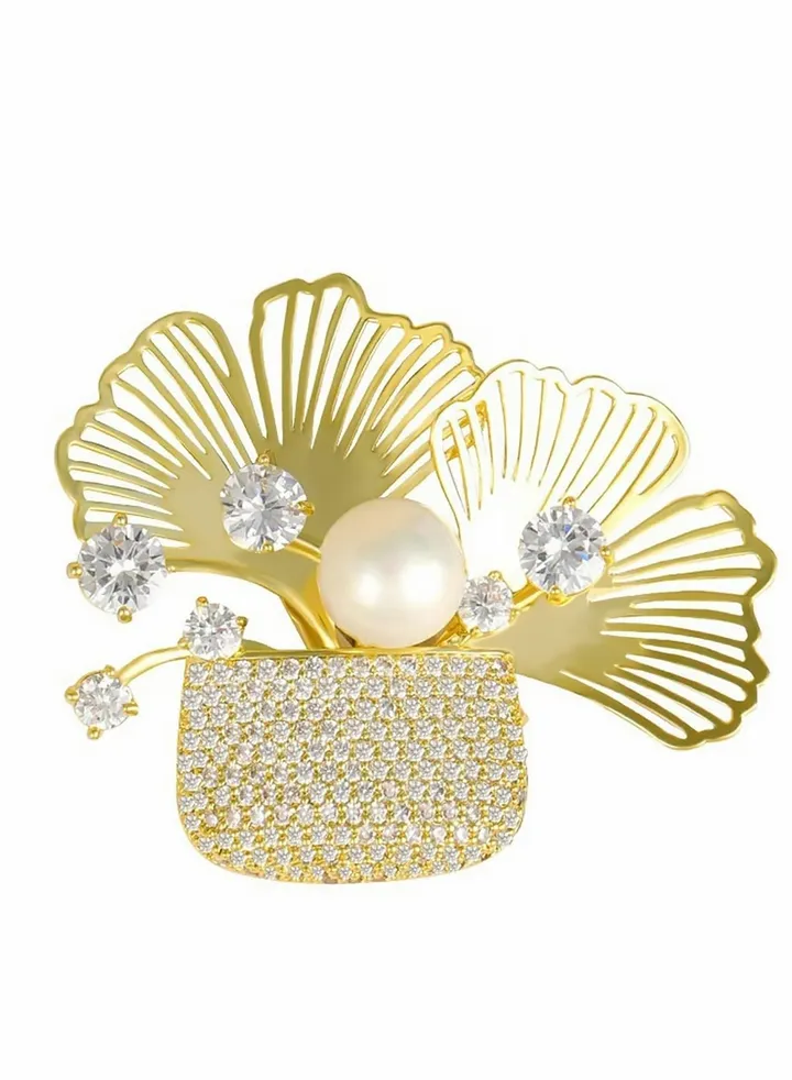 Pearl Brooches Jewelry for Women Fashion Elegant Costume and Pins with White Crystal