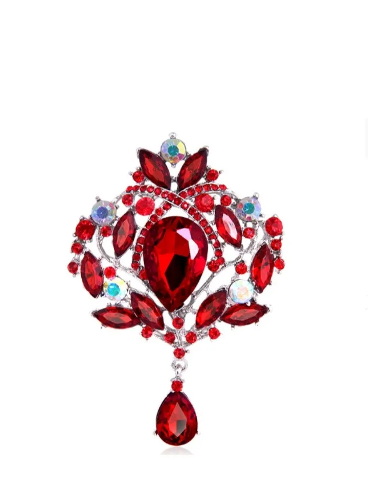 New Sparkling Glass Rhinestone Brooch