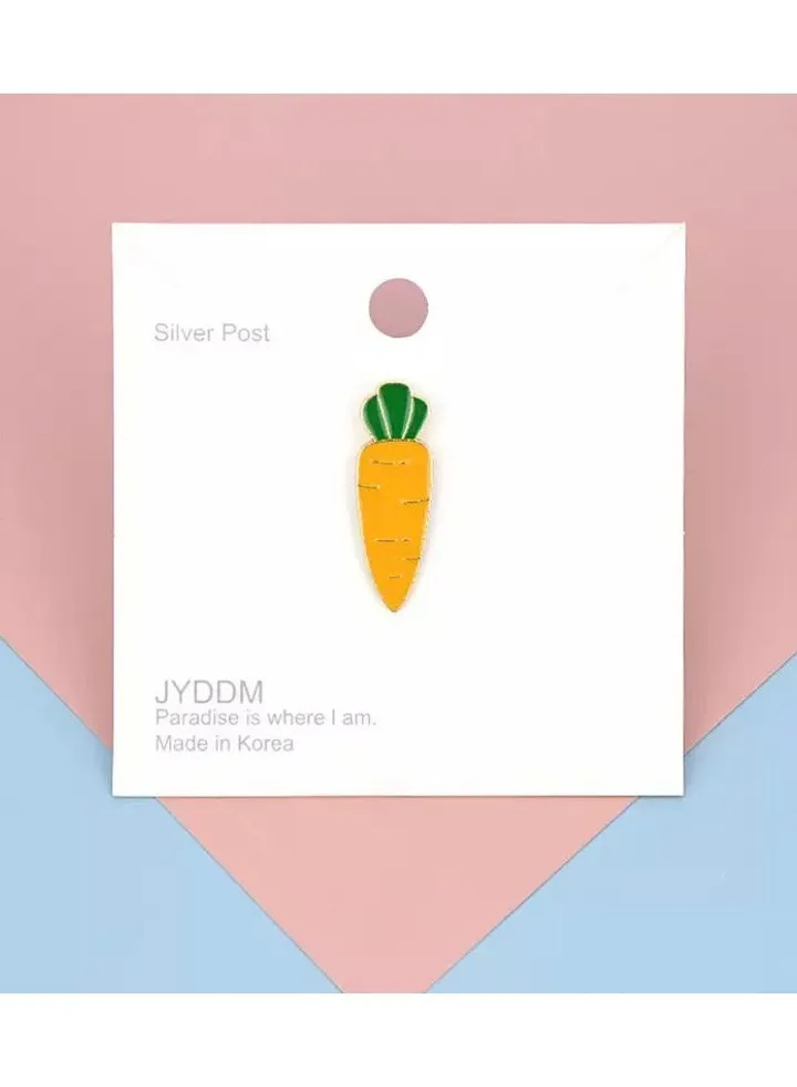 Carrot Brooch