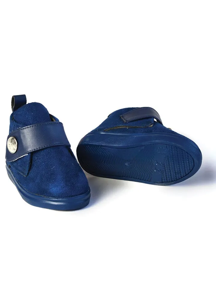 Boys shoes