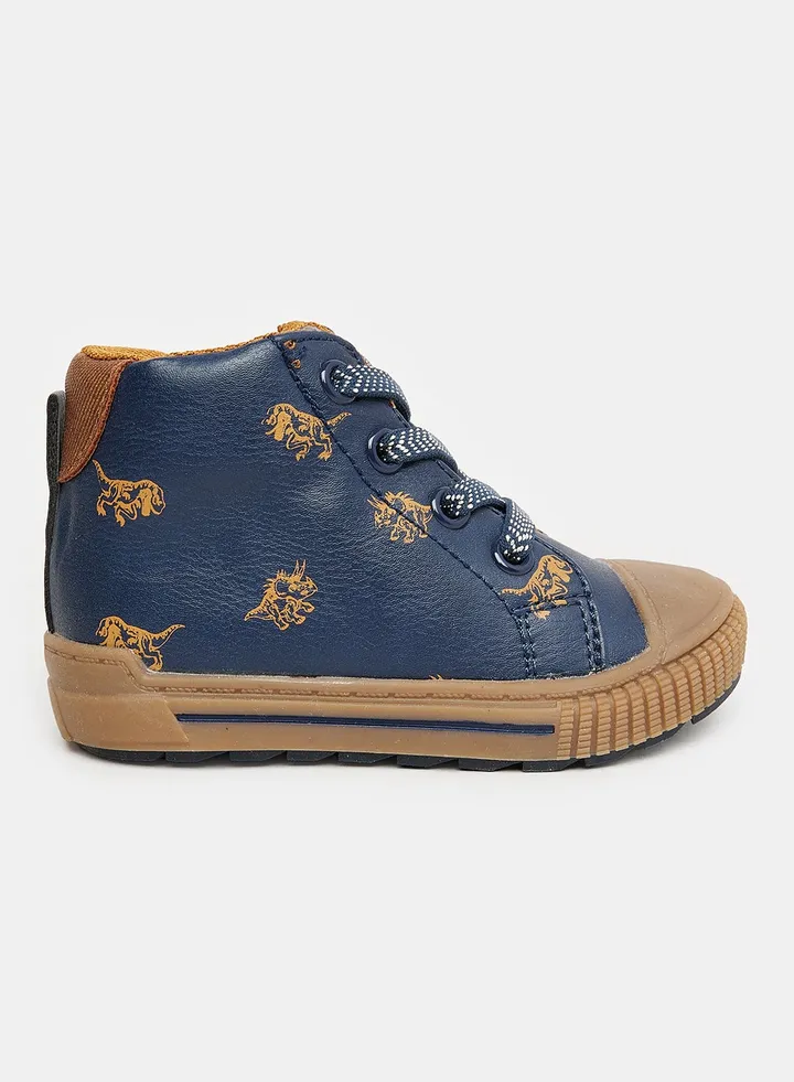 Low Top Sneaker