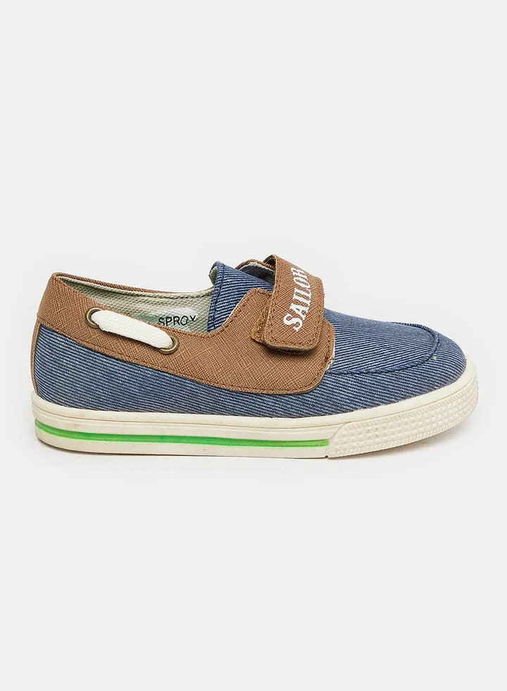 Low Top Sneaker