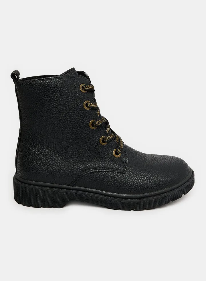 High Top Sneaker