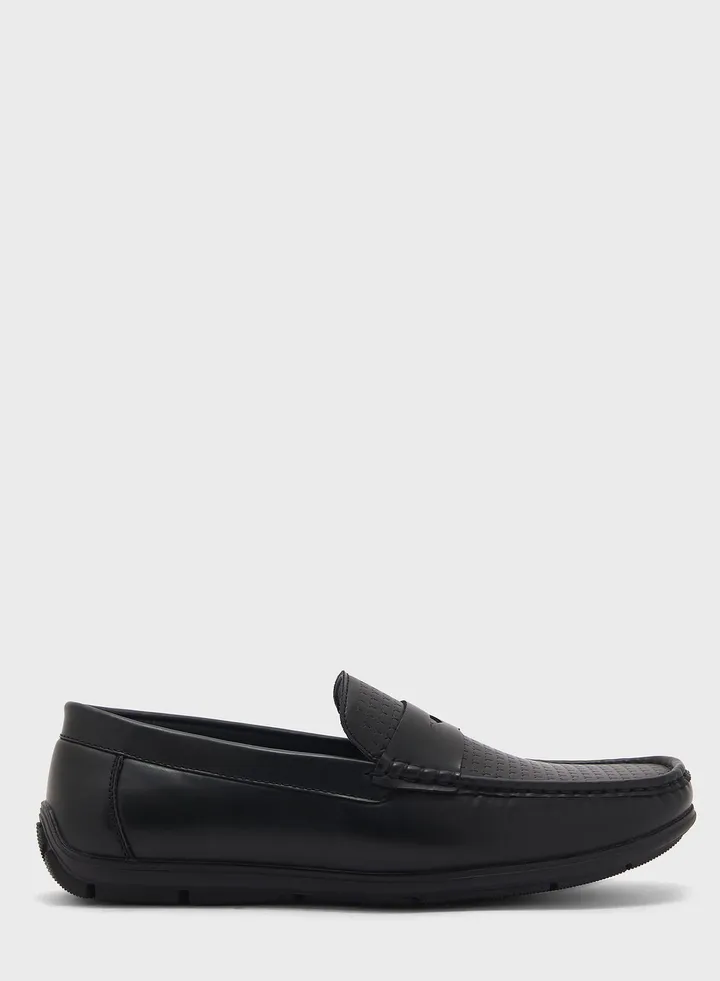 Apron Texture Loafers Black