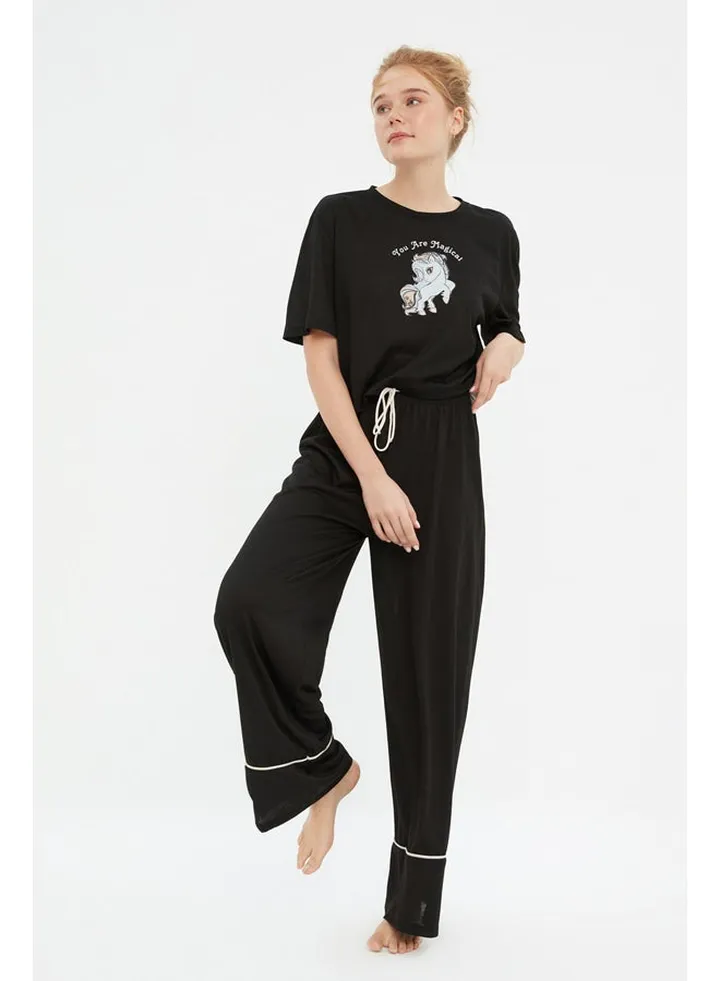 Black Cotton Printed T-shirt-Pants Knitted Pajama Set THMSS21PT0953