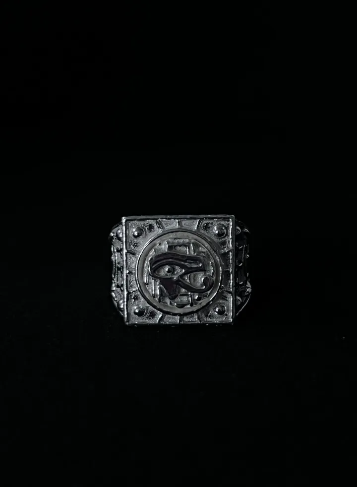 Masterpiece Bygone ring