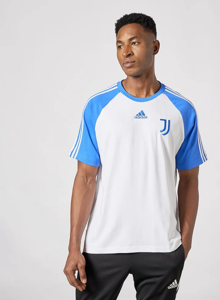 Juventus F.C. Teamgeist Football T-Shirt