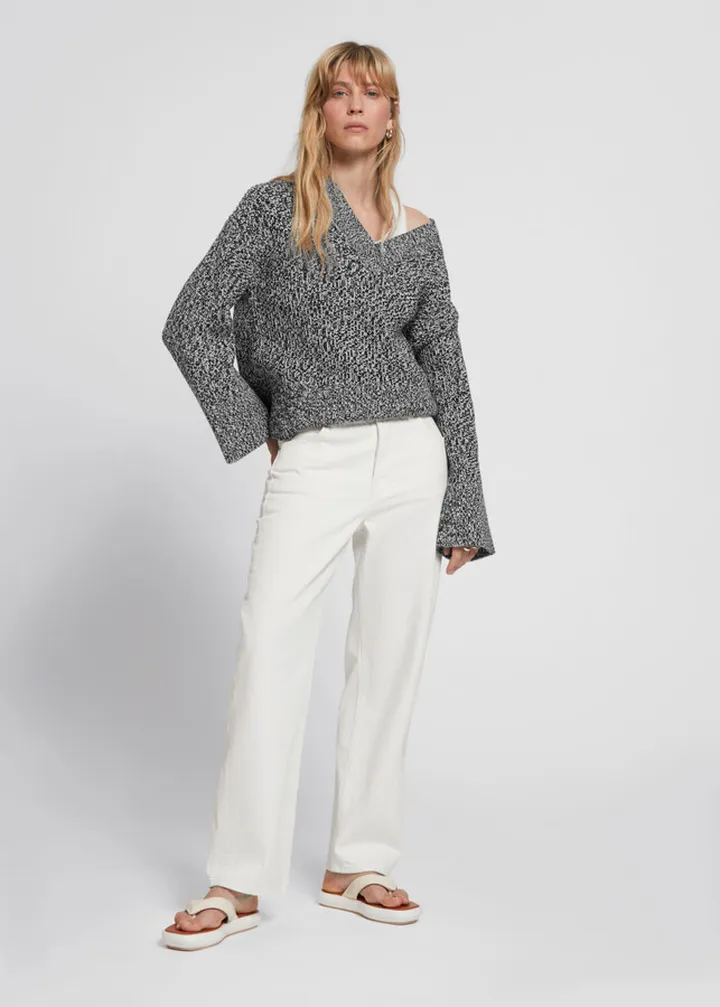 Relaxed-Fit Tapered Jeans
