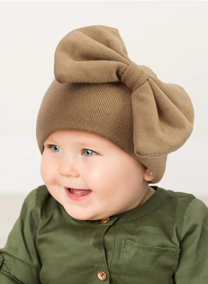 Newborn Bowtie Pullover Hat Brown