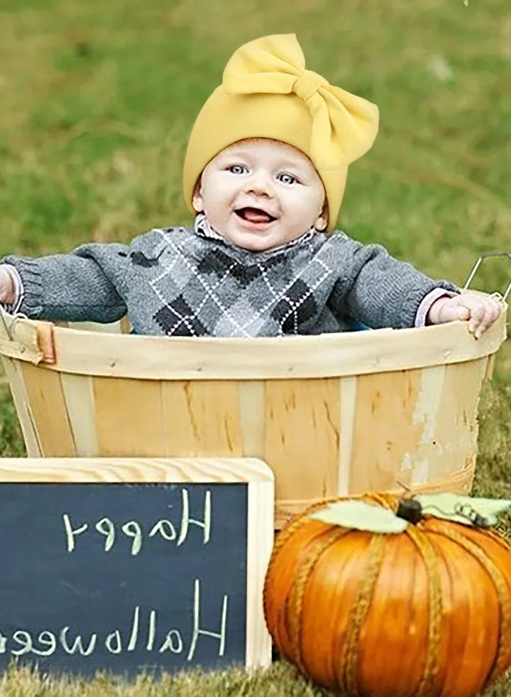 Newborn Bowtie Pullover Hat Yellow