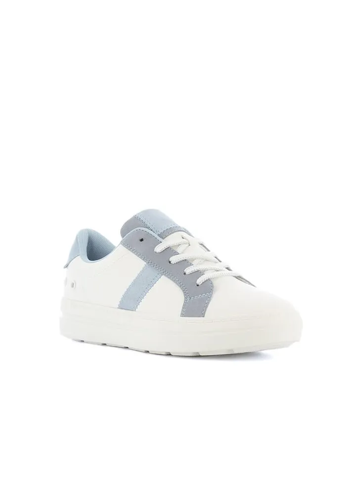 Low Top Sneaker