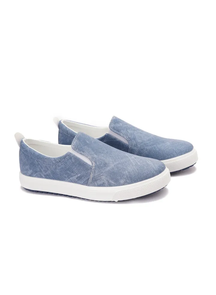 Low Top Sneakers