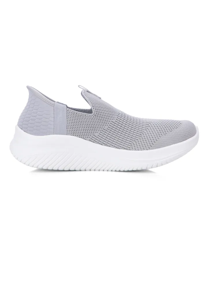 Women Essential Sneakers