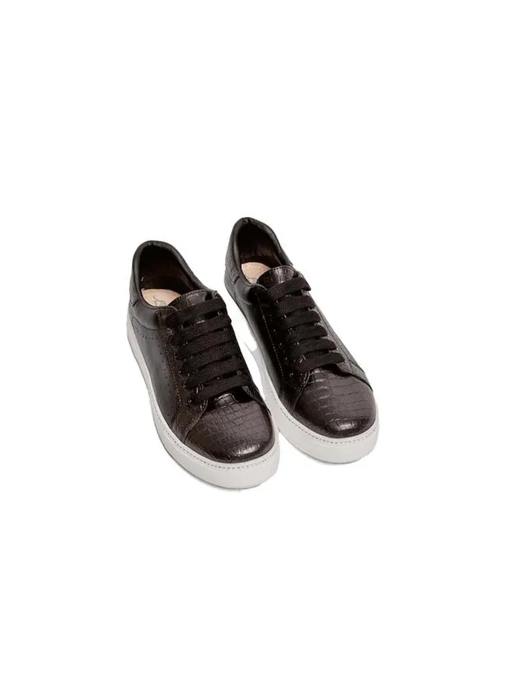 Low Top Sneakers