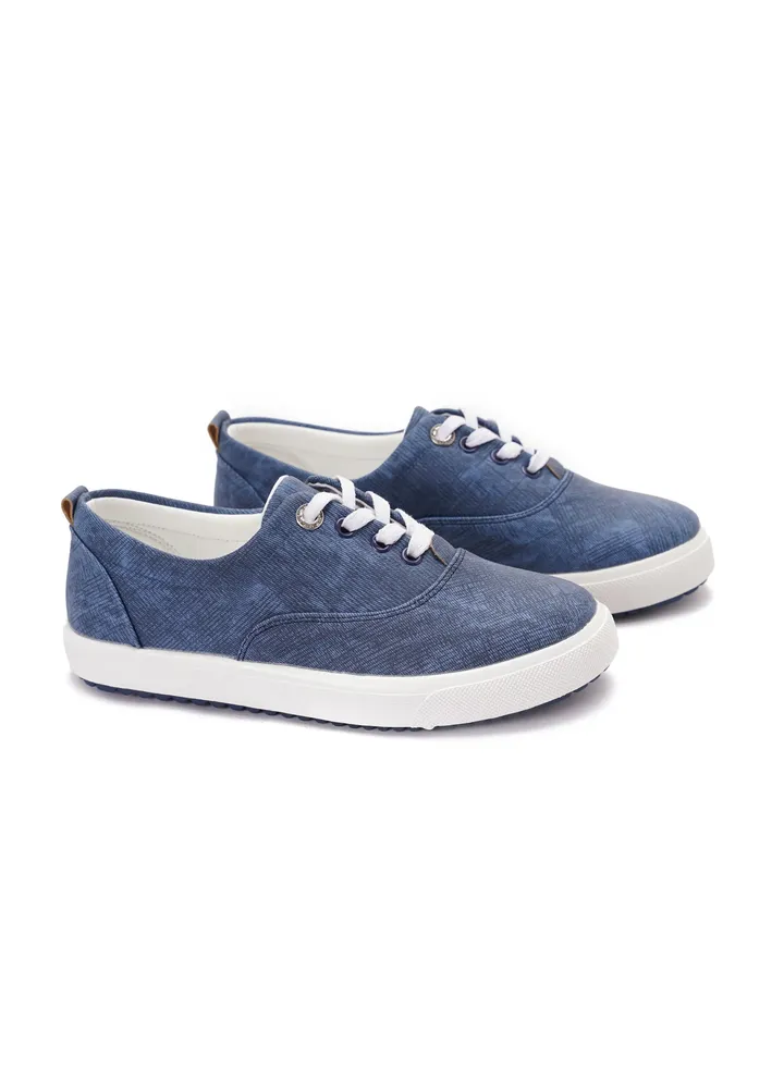 Low Top Sneakers
