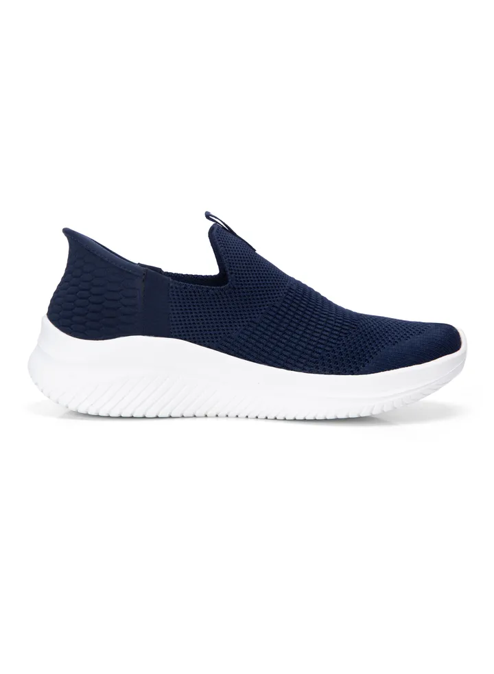 Women Essential Sneakers
