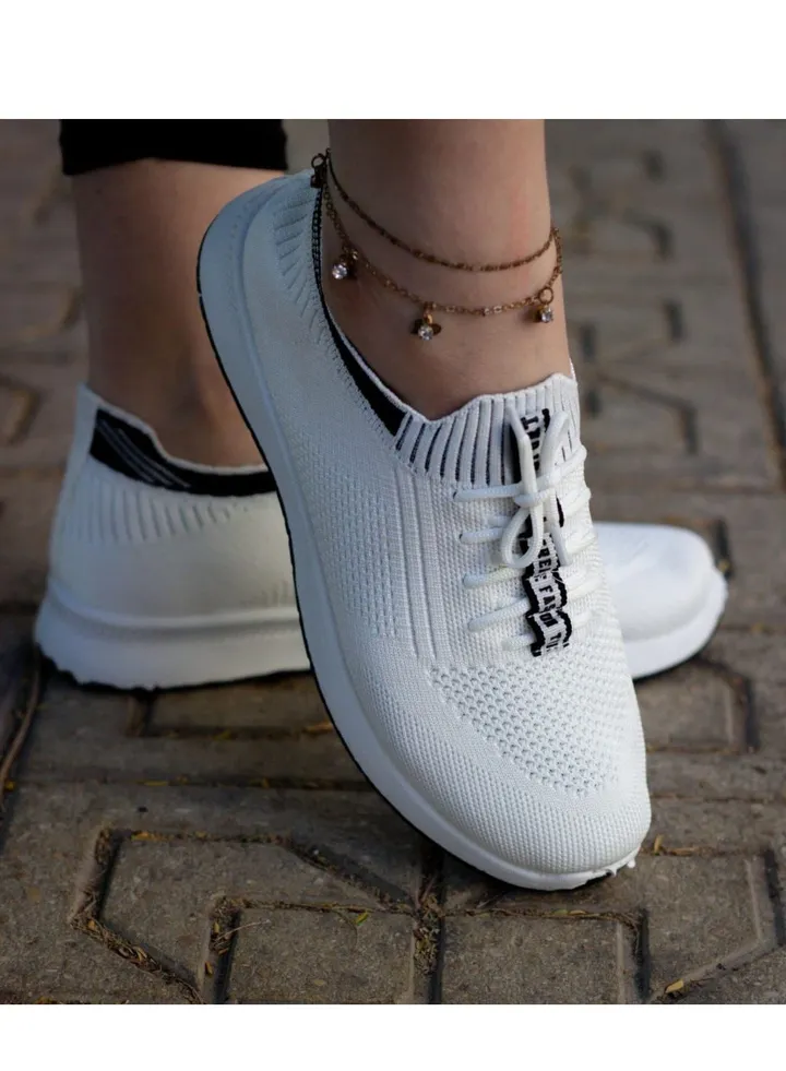 Slip on sport shoes for unisex 2024 white&black