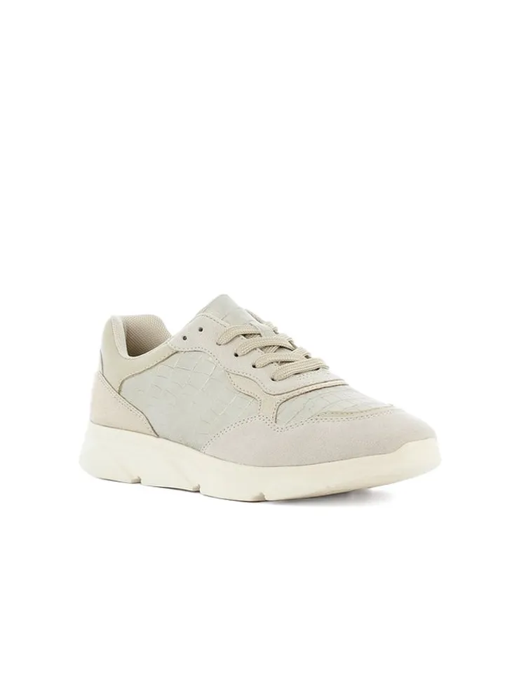 Low Top Sneaker