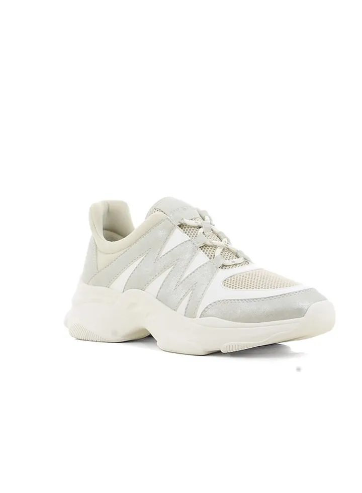 Low Top Sneaker