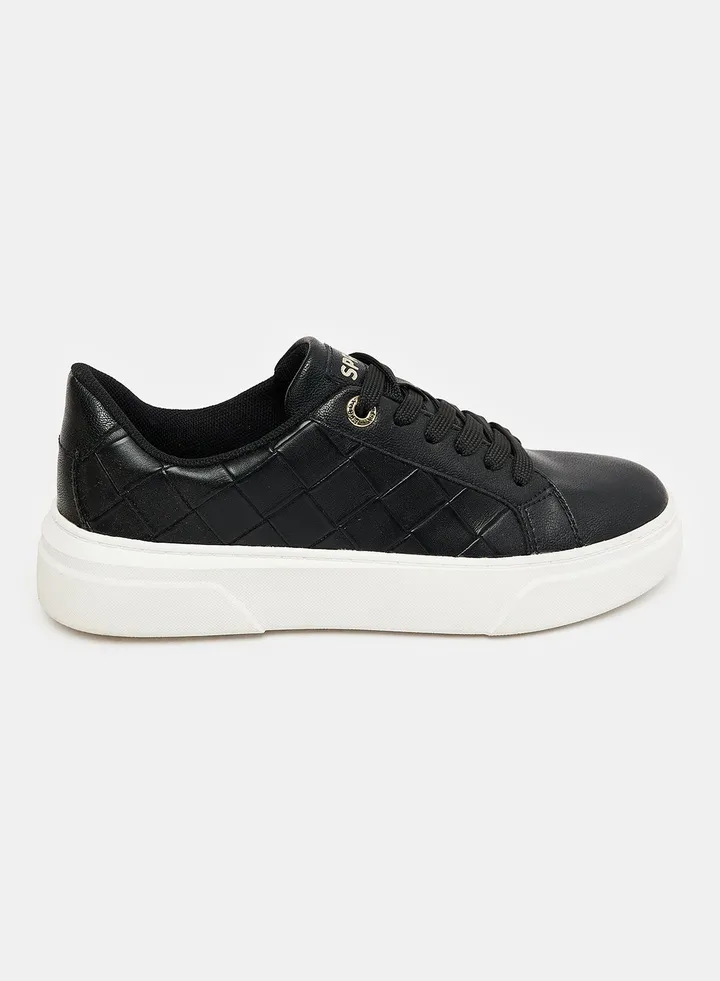 Low Top Sneaker