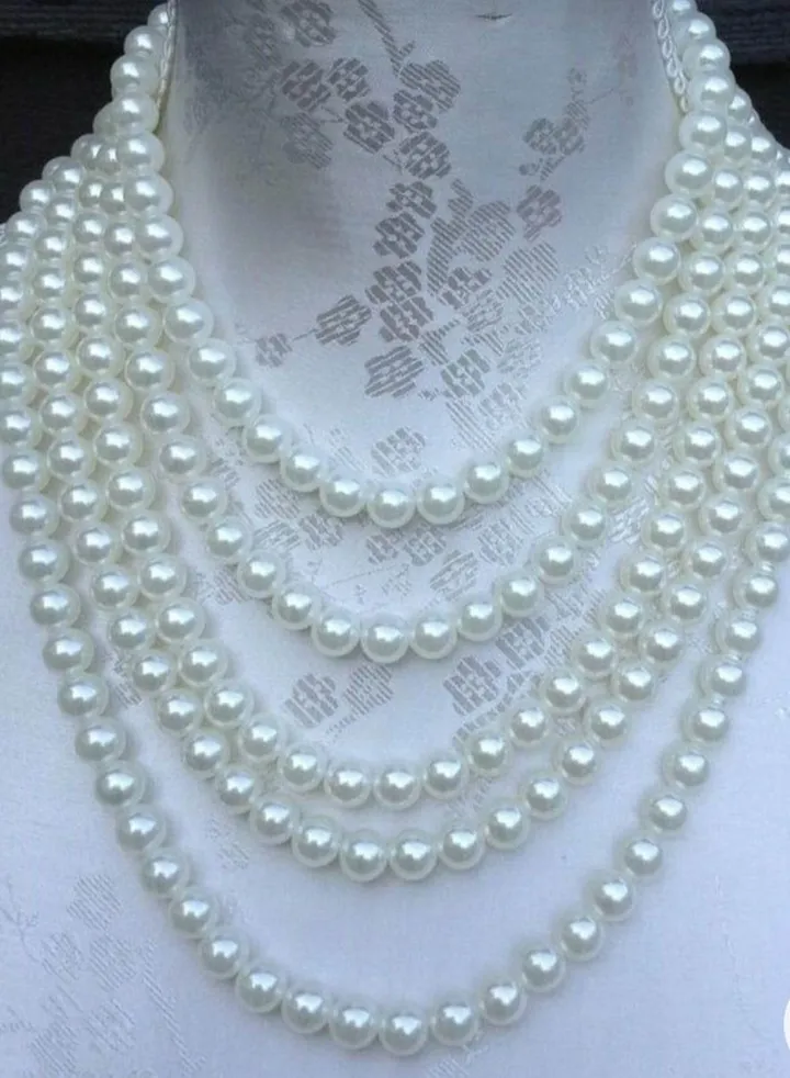 Women Necklace Pearls Off White