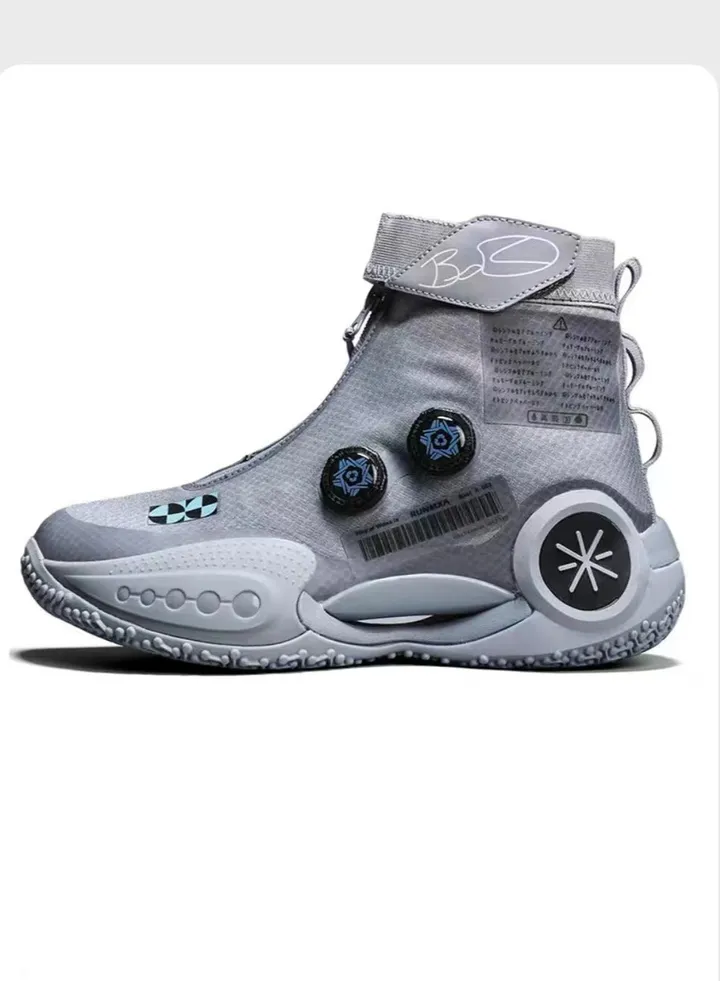 New Low Top Comfortable Basketball Shoe