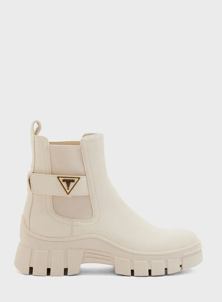 Hensly Ankle Boots