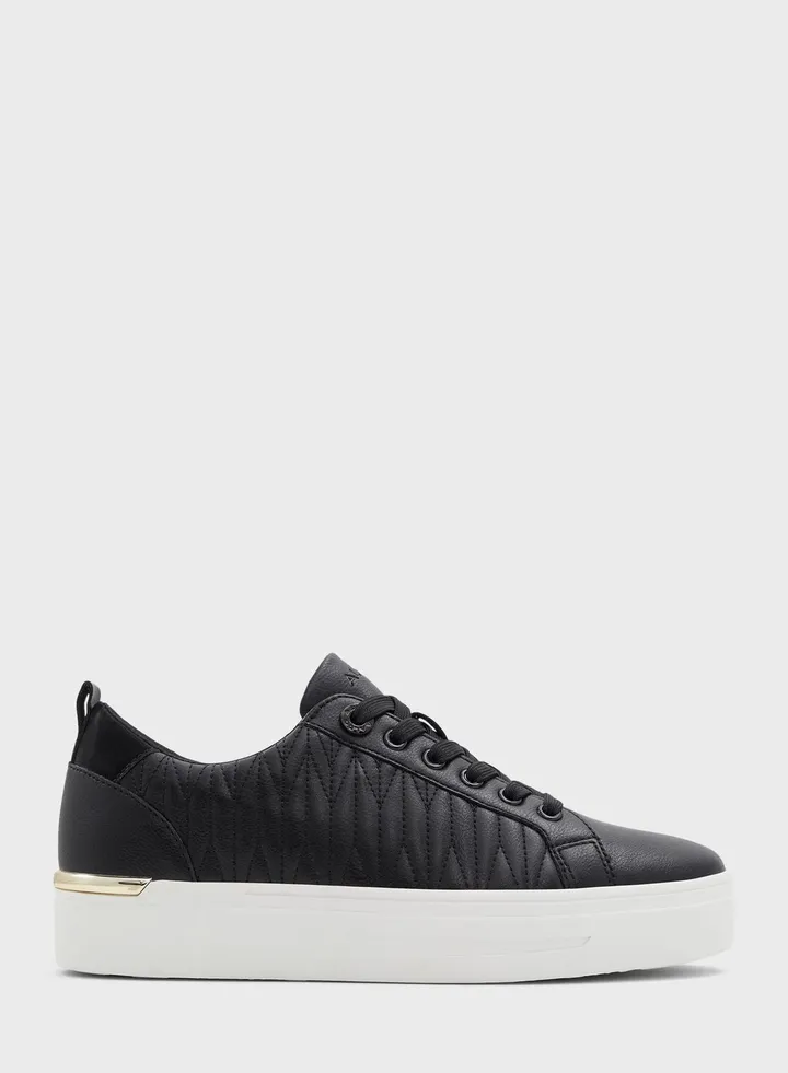 Appier Low Top Sneakers
