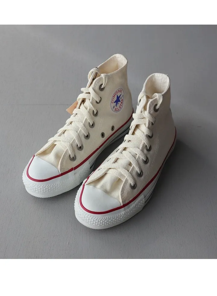 Chuck Taylor All Star Lift Clean High Top Unisex Sneakers
