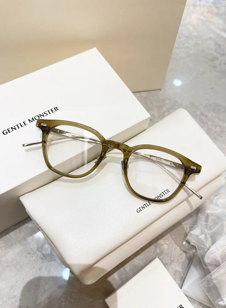 GENTLE MONSTER Anti-blue Light Glasses—ROB