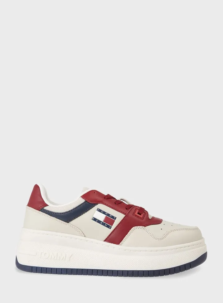 Retro Flatform Sneakers