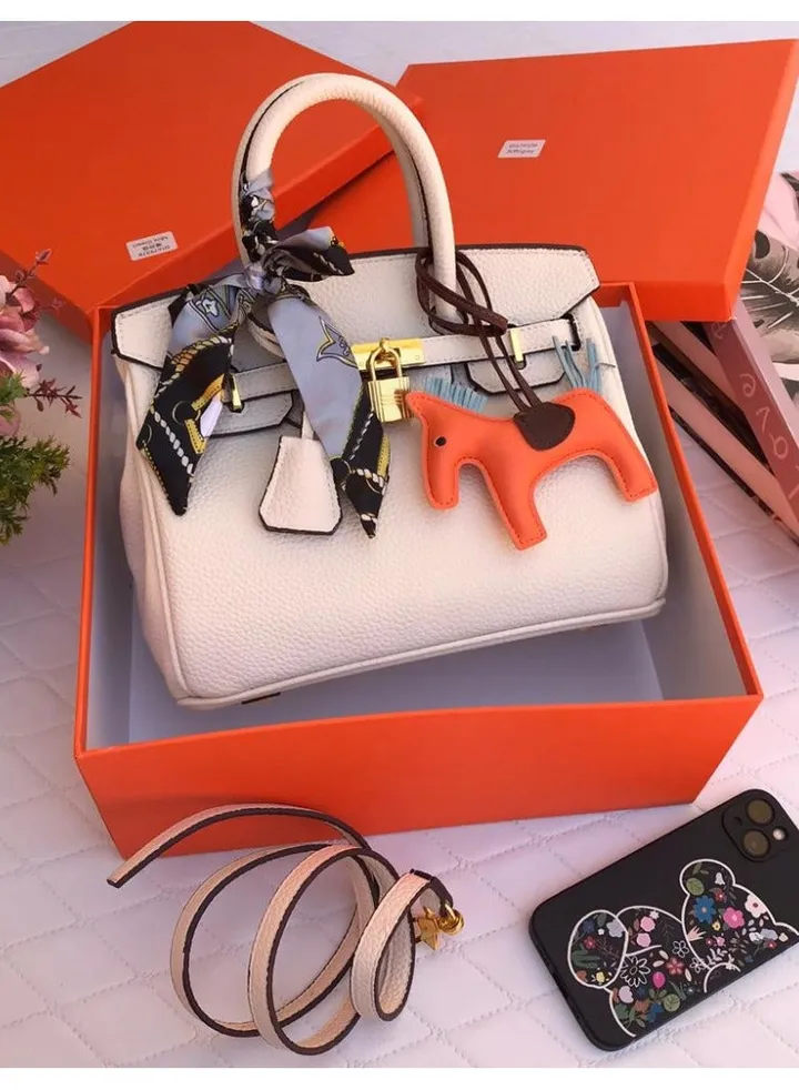 High quality Hermes bag including accessories