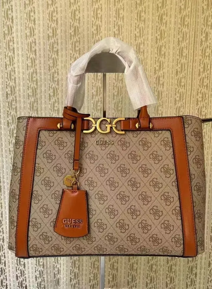 large capacity handbag