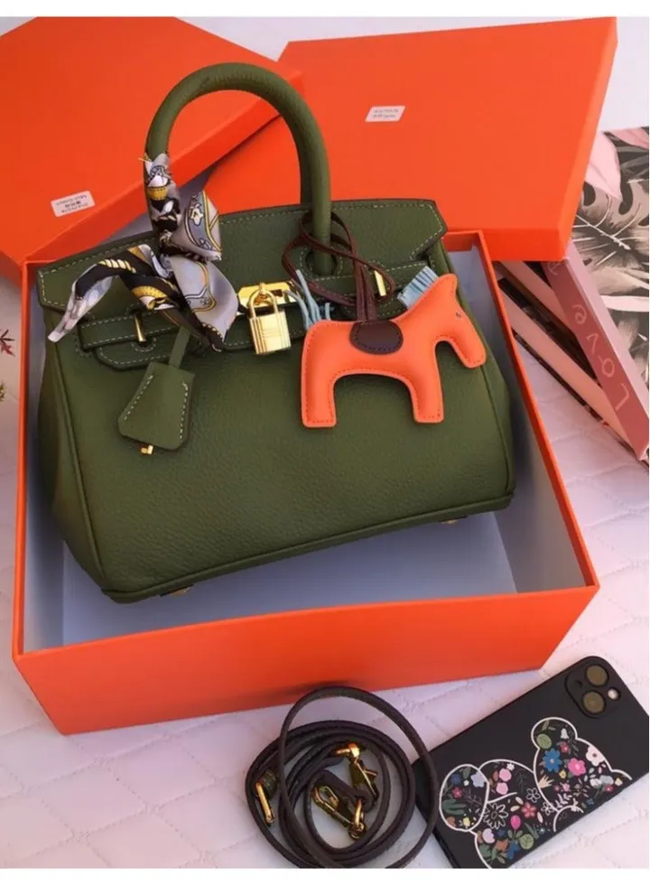 High quality Hermes bag including accessories