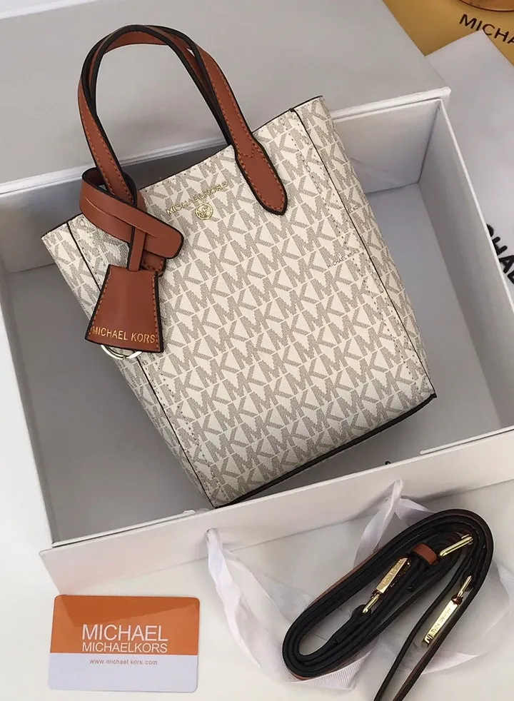 Michael Kors women's shoulder bag