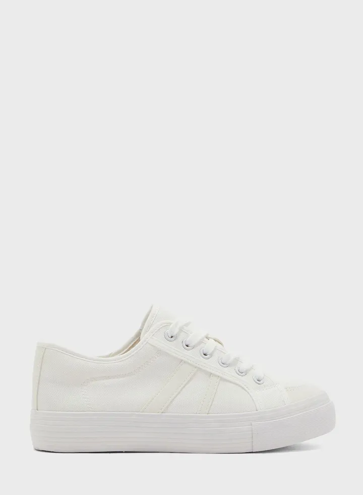 Menace Low Top Sneakers