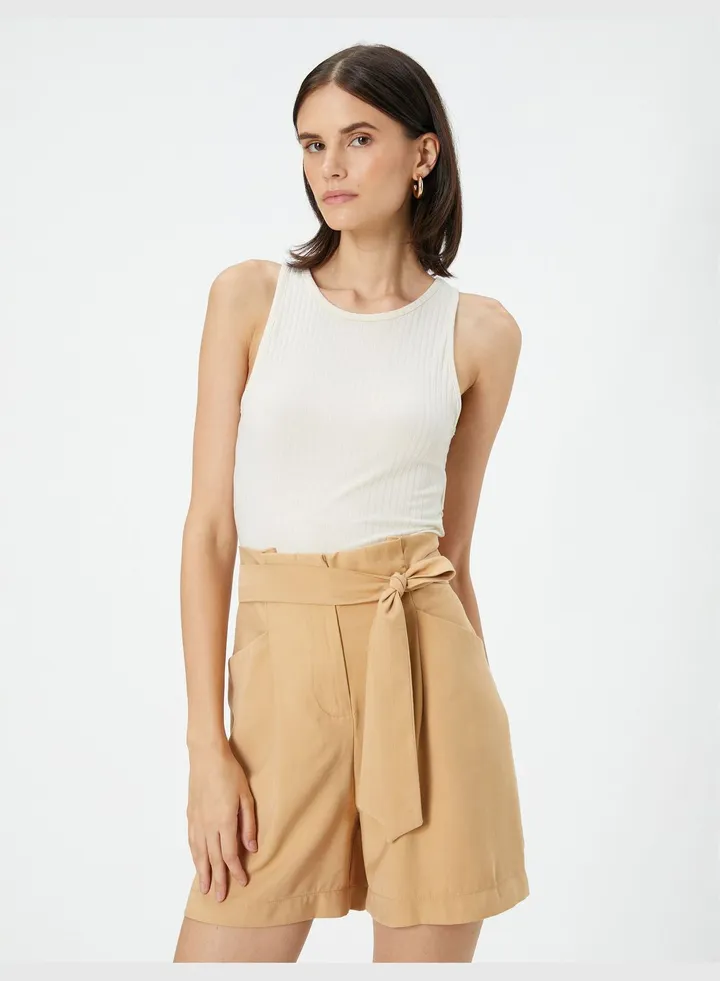 Silky Fabric Belted Pocket Detail Shorts
