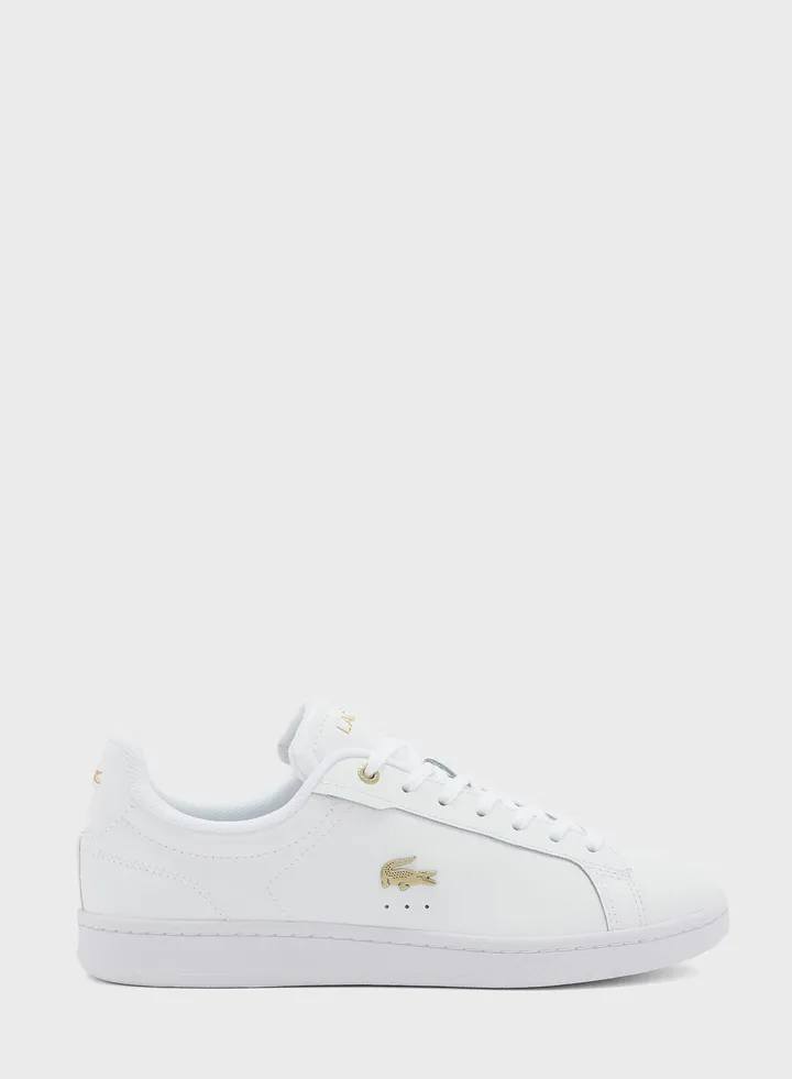Carnaby Low Top Sneakers