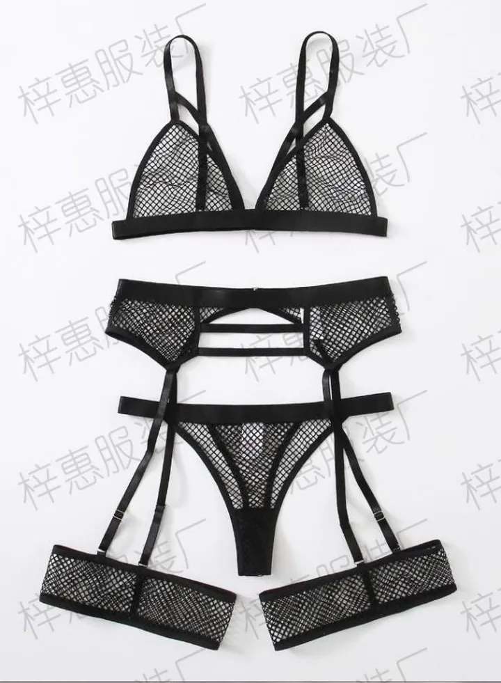 Women 3-Piece Lace Detail Lingerie Set Black L
